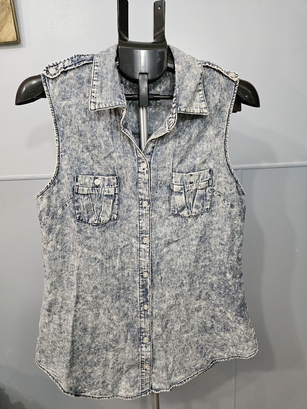L.E.I. Vintage Y2K Acid Wash Button Down Front Pockets Tank Top Sz XL